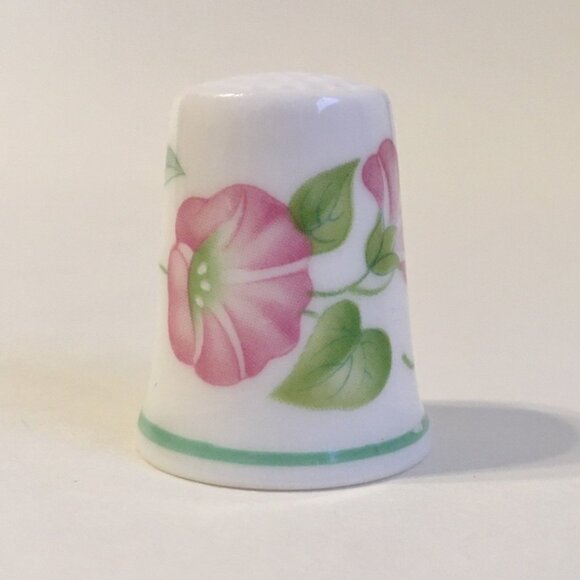 Royal Worcester Thimble Fine Bone China England Floral Vintage Pink Blue Purple - Picture 1 of 6